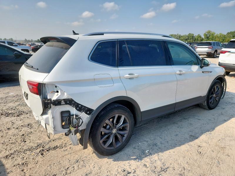 3VVNB7AX9PM118335 - 2023 VOLKSWAGEN TIGUAN SE أبيض صورة 3