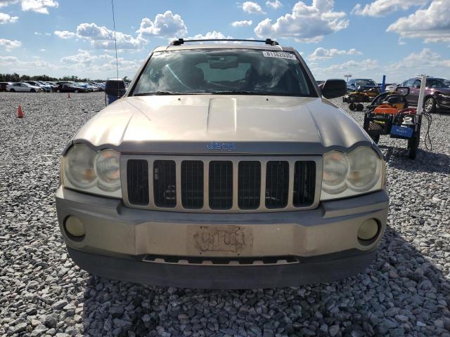 1J4HS48NX6C285358 - 2006 JEEP GRAND CHER LAREDO Marrón foto 5