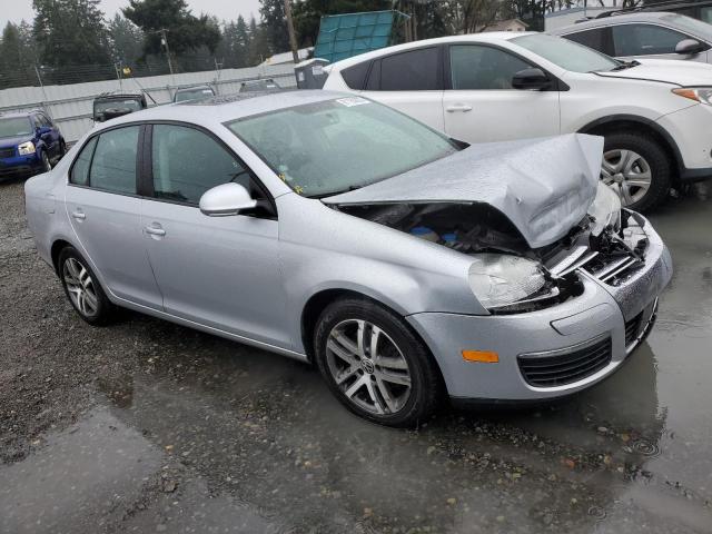 3VWJZ7AJ1AM066269 - 2010 VOLKSWAGEN JETTA S SILVER photo 4