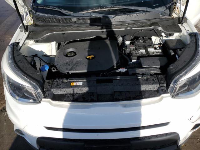 KNDJP3A51H7446866 - 2017 KIA SOUL + WHITE photo 11
