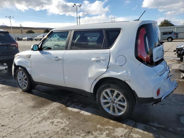 KNDJP3A51H7446866 - 2017 KIA SOUL + WHITE photo 2