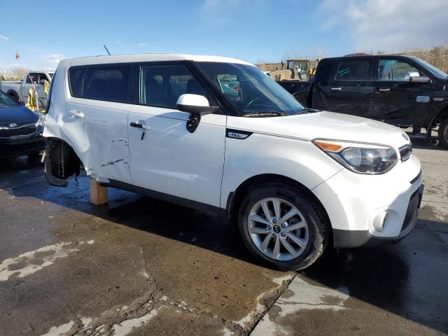 KNDJP3A51H7446866 - 2017 KIA SOUL + WHITE photo 4