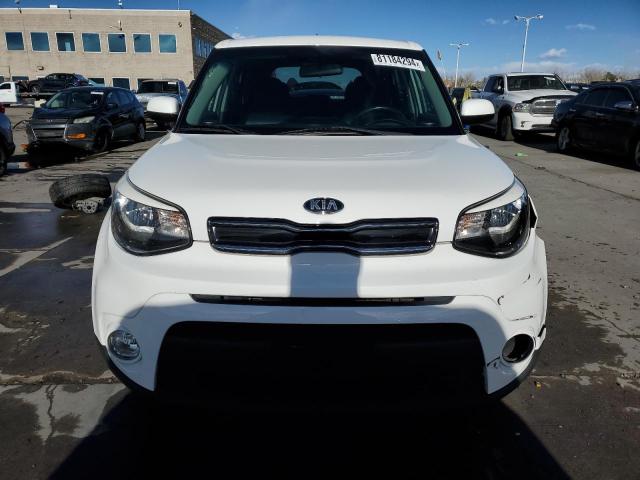 KNDJP3A51H7446866 - 2017 KIA SOUL + WHITE photo 5