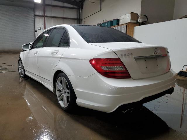 WDDGF8AB1DA804745 - 2013 MERCEDES-BENZ C 300 4MATIC WHITE photo 2