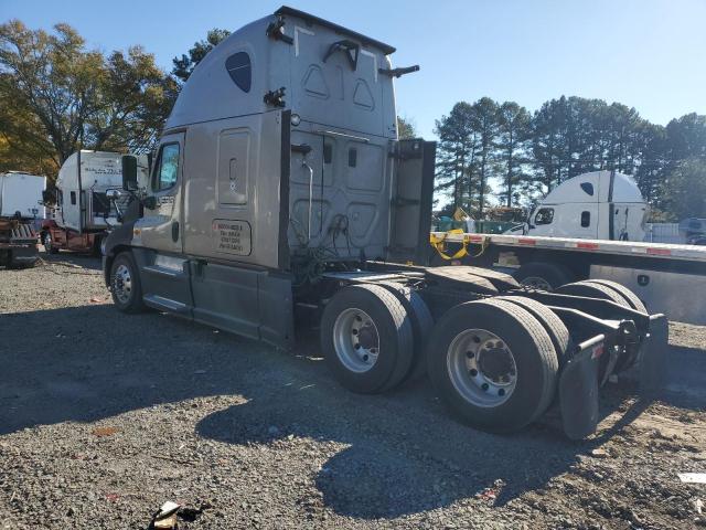3AKJGLD54FSGA8503 - 2015 FREIGHTLINER CASCADIA 1 TWO TONE photo 3