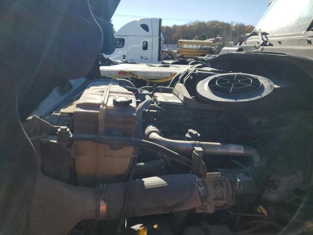 3AKJGLD54FSGA8503 - 2015 FREIGHTLINER CASCADIA 1 TWO TONE photo 7