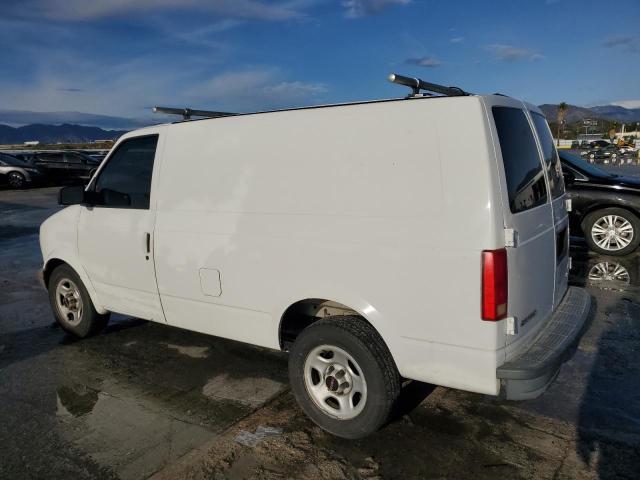 1GTDM19X14B503168 - 2004 GMC SAFARI XT WHITE photo 2