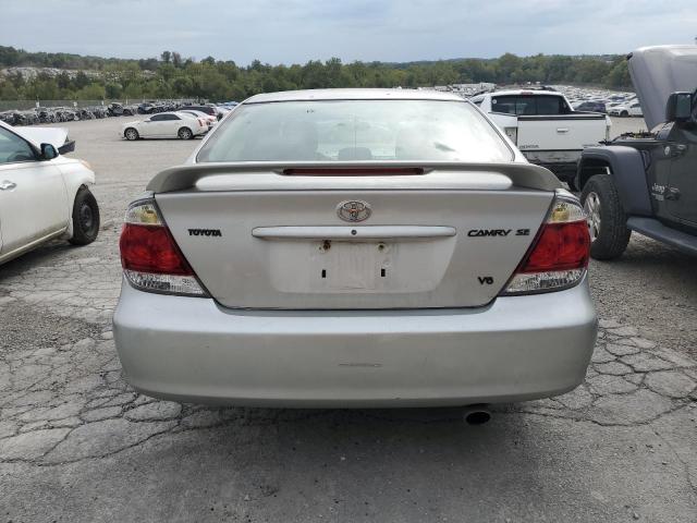 4T1BA32K55U505890 - 2005 TOYOTA CAMRY SE 银色 照片 6