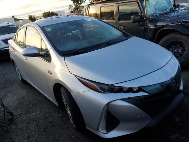 JTDKARFP6H3057683 - 2017 TOYOTA PRIUS PRIM SILVER photo 4