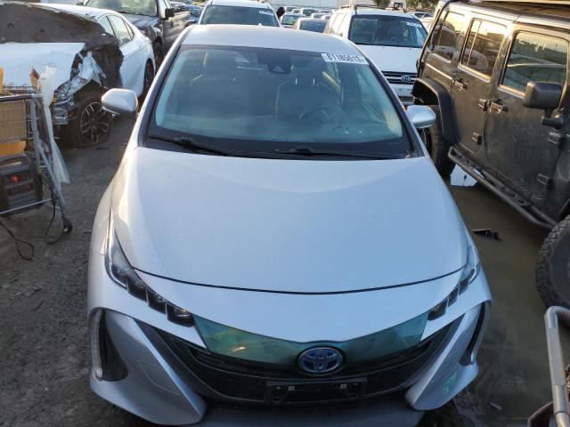 JTDKARFP6H3057683 - 2017 TOYOTA PRIUS PRIM SILVER photo 5