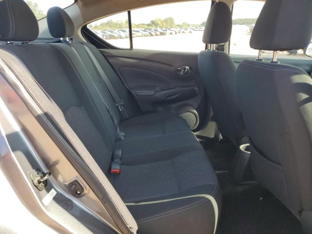 3N1CN7AP3HL847440 - 2017 NISSAN VERSA S GRAY photo 10