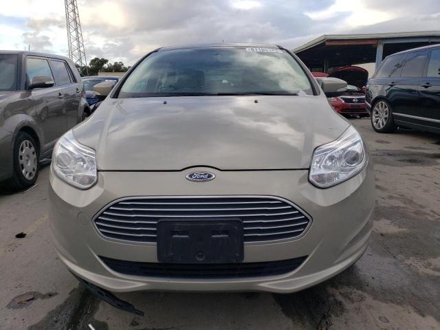 1FADP3R43FL314971 - 2015 FORD FOCUS BEV BEIGE photo 5