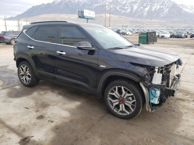 KNDETCA23P7422554 - 2023 KIA SELTOS SX BLACK photo 4