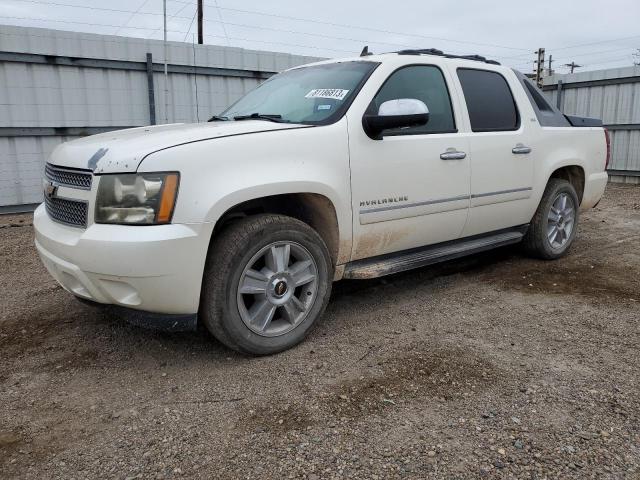 3GNNCGE09AG228405 - 2010 CHEVROLET AVALANCHE LTZ WHITE photo 1