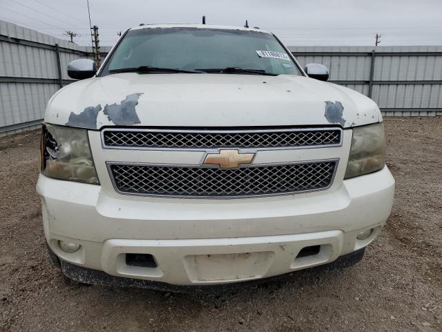 3GNNCGE09AG228405 - 2010 CHEVROLET AVALANCHE LTZ WHITE photo 5