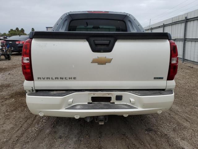 3GNNCGE09AG228405 - 2010 CHEVROLET AVALANCHE LTZ WHITE photo 6