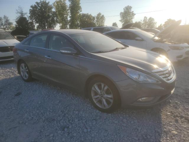 5NPEC4AC3DH612831 - 2013 HYUNDAI SONATA SE GRAY photo 4