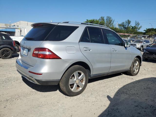 4JGDA5JB3FA465043 - 2015 MERCEDES-BENZ ML 350 SILVER photo 3