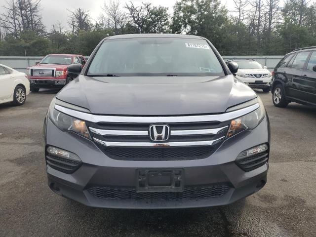 5FNYF6H17JB054304 - 2018 HONDA PILOT LX ნაცრისფერი ფოტო 5