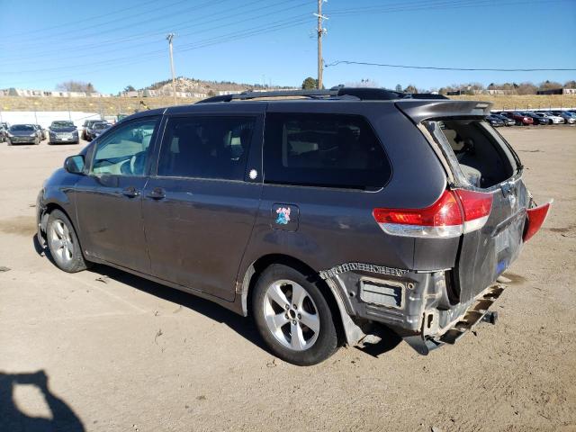 5TDKK3DC8DS339617 - 2013 TOYOTA SIENNA LE GRAY photo 2