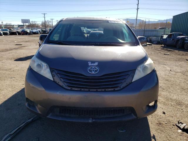 5TDKK3DC8DS339617 - 2013 TOYOTA SIENNA LE GRAY photo 5