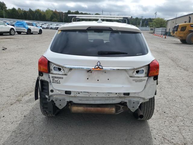 JA4AR3AU9JU013539 - 2018 MITSUBISHI OUTLANDER ES Белый фото 6