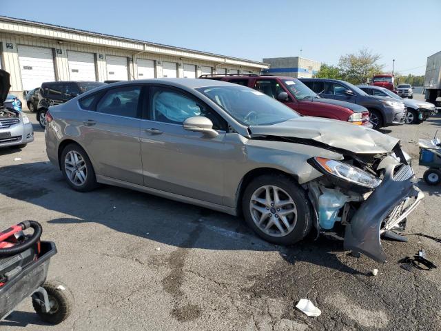 3FA6P0H76FR125655 - 2015 FORD FUSION SE თაფლისფერი ფოტო 4