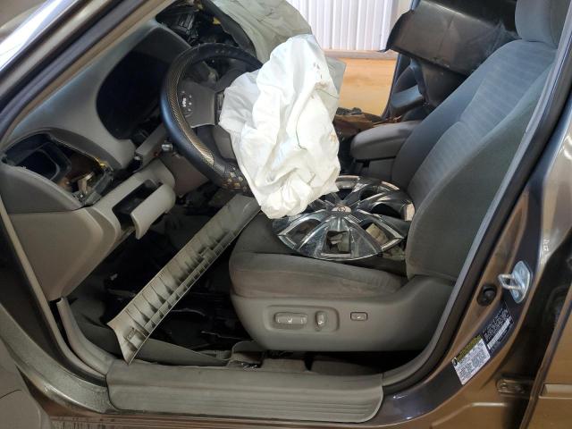 4T1BE32K35U517203 - 2005 TOYOTA CAMRY LE GRAY photo 7