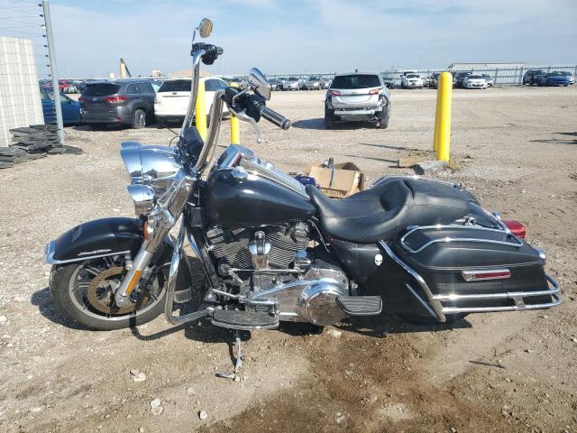 1HD1FBC18HB672518 - 2017 HARLEY-DAVIDSON FLHR ROAD KING BLACK photo 3