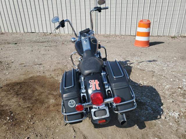 1HD1FBC18HB672518 - 2017 HARLEY-DAVIDSON FLHR ROAD KING BLACK photo 4