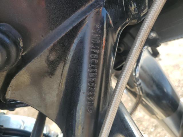 1HD1FBC18HB672518 - 2017 HARLEY-DAVIDSON FLHR ROAD KING BLACK photo 8