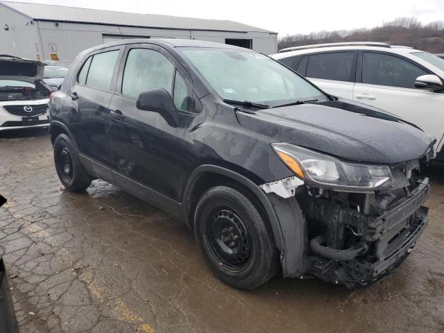 3GNCJKSB0JL330429 - 2018 CHEVROLET TRAX LS BLACK photo 4