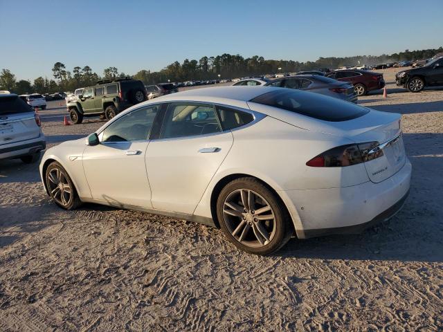 5YJSA1E19GF131582 - 2016 TESLA MODEL S WHITE photo 2