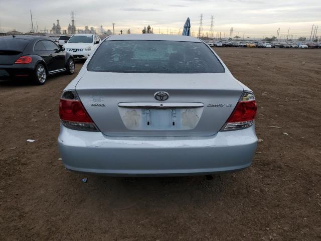 JTDBE32K763055823 - 2006 TOYOTA CAMRY LE GRAY photo 6