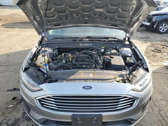 3FA6P0HD1LR232811 - 2020 FORD FUSION SE فضي صورة 11