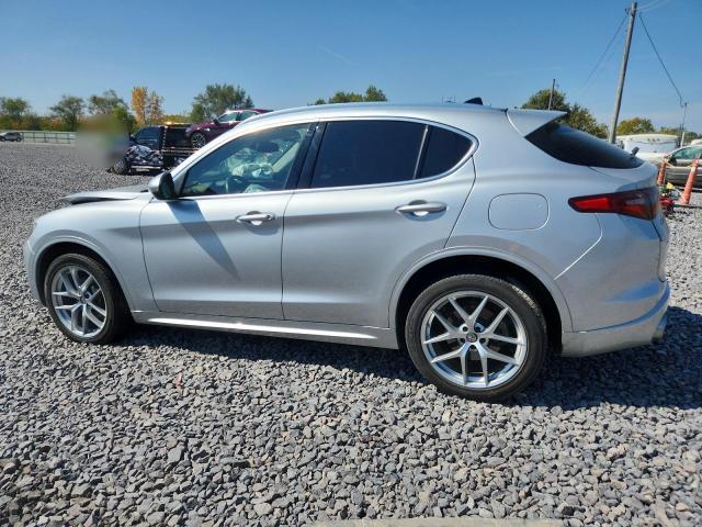 ZASPAKBN6M7D16023 - 2021 ALFA ROMEO STELVIO TI SILVER photo 2