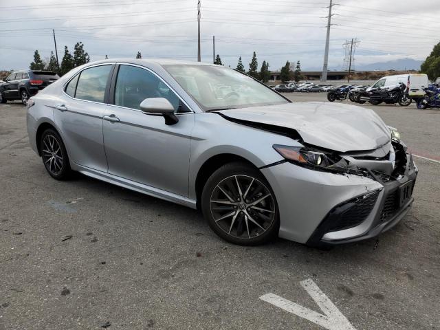 4T1T11AK4PU839423 - 2023 TOYOTA CAMRY SE NIGHT SHADE SILVER photo 4