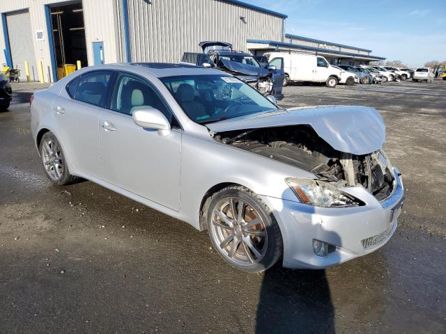 JTHBK262185074368 - 2008 LEXUS IS 250 SILVER photo 4