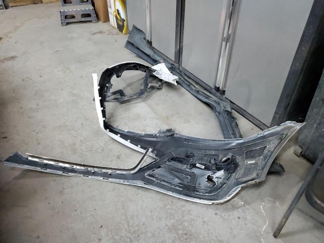 1GNKRHKD0HJ311650 - 2017 CHEVROLET TRAVERSE LT WHITE photo 13