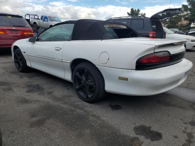 2G1FP32K6Y2160697 - 2000 CHEVROLET CAMARO WHITE photo 2