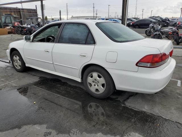 1HGCG16542A006447 - 2002 HONDA ACCORD EX WHITE photo 2