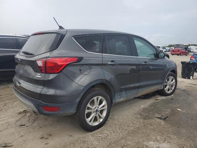 1FMCU0GD9KUA12004 - 2019 FORD ESCAPE SE შავი ფოტო 3