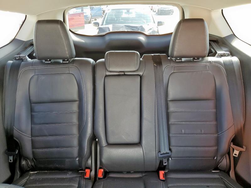 1FMCU9J92JUD58600 - 2018 FORD ESCAPE TITANIUM თეთრი ფოტო 10