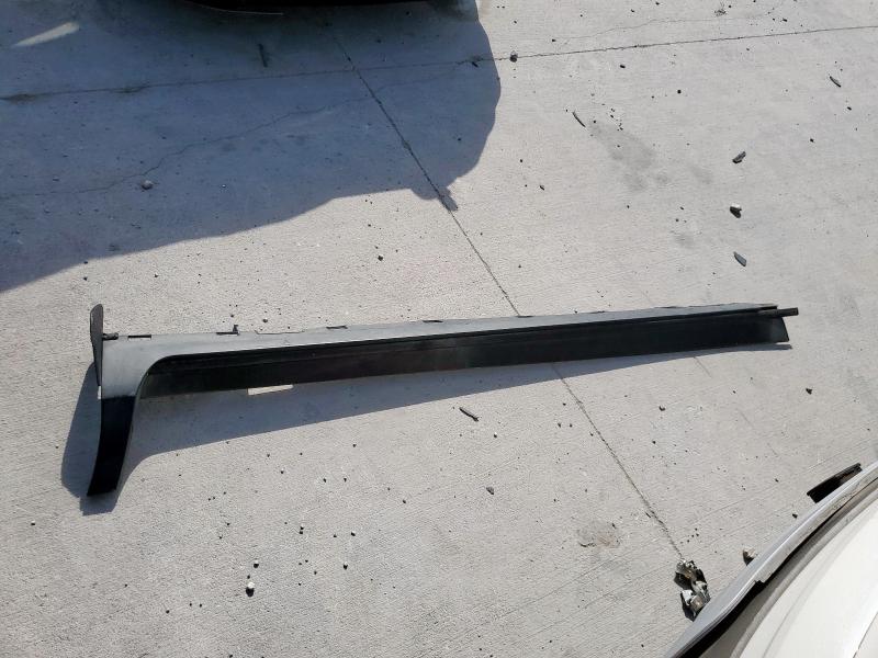 1FMCU9J92JUD58600 - 2018 FORD ESCAPE TITANIUM თეთრი ფოტო 13