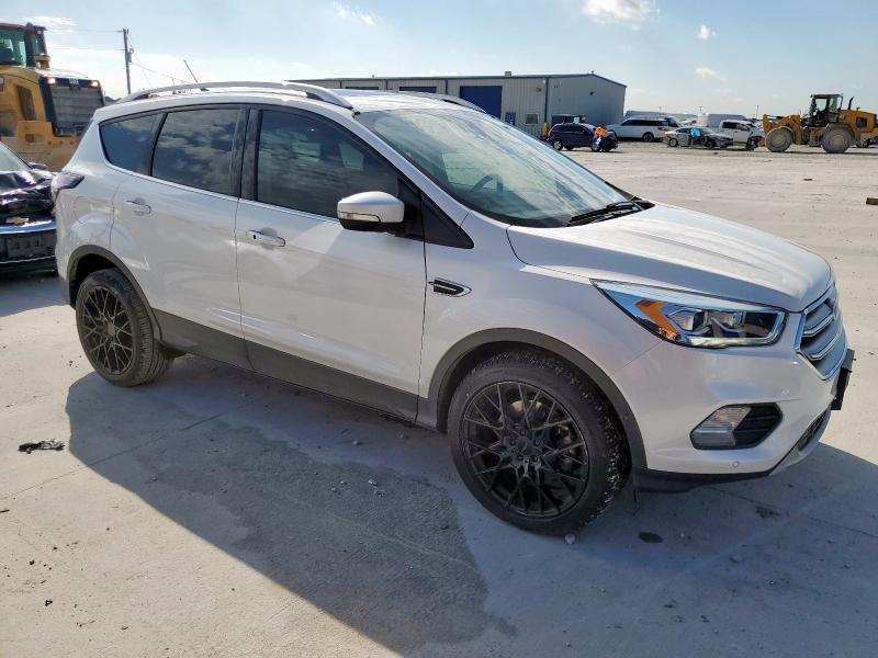 1FMCU9J92JUD58600 - 2018 FORD ESCAPE TITANIUM თეთრი ფოტო 4