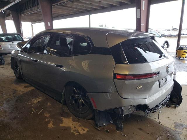 WB523CF05PCM22164 - 2023 BMW IX XDRIVE50 SILVER photo 2