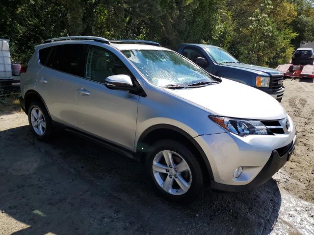 2T3RFREV2EW203294 - 2014 TOYOTA RAV4 XLE 银色 照片 4