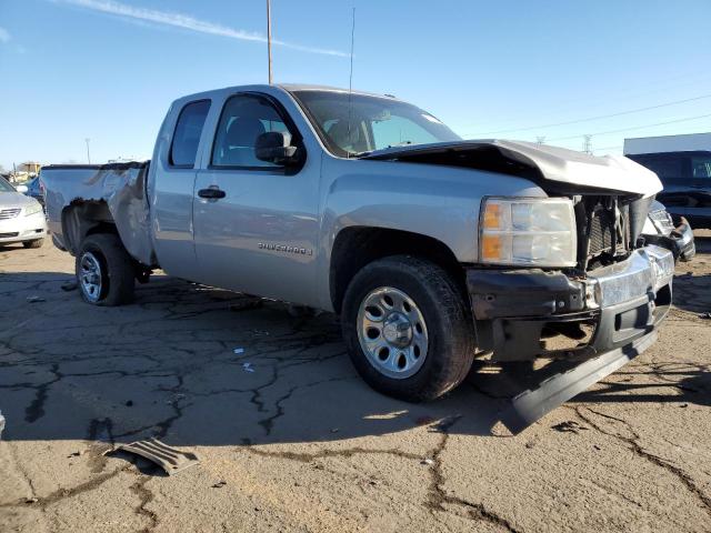 1GCEC19X37Z602948 - 2007 CHEVROLET SILVERADO C1500 CLASSIC SILVER photo 4