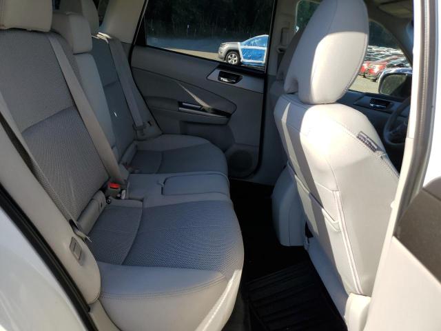 JF2SHADC9CH401100 - 2012 SUBARU FORESTER 2.5X PREMIUM WHITE photo 11