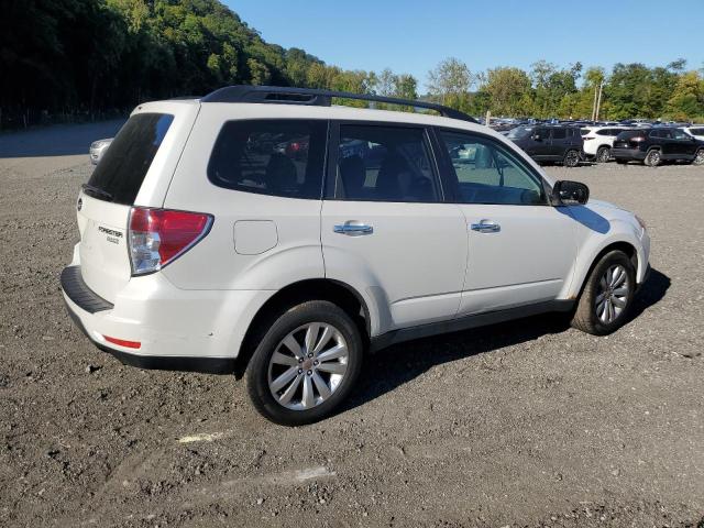 JF2SHADC9CH401100 - 2012 SUBARU FORESTER 2.5X PREMIUM WHITE photo 3
